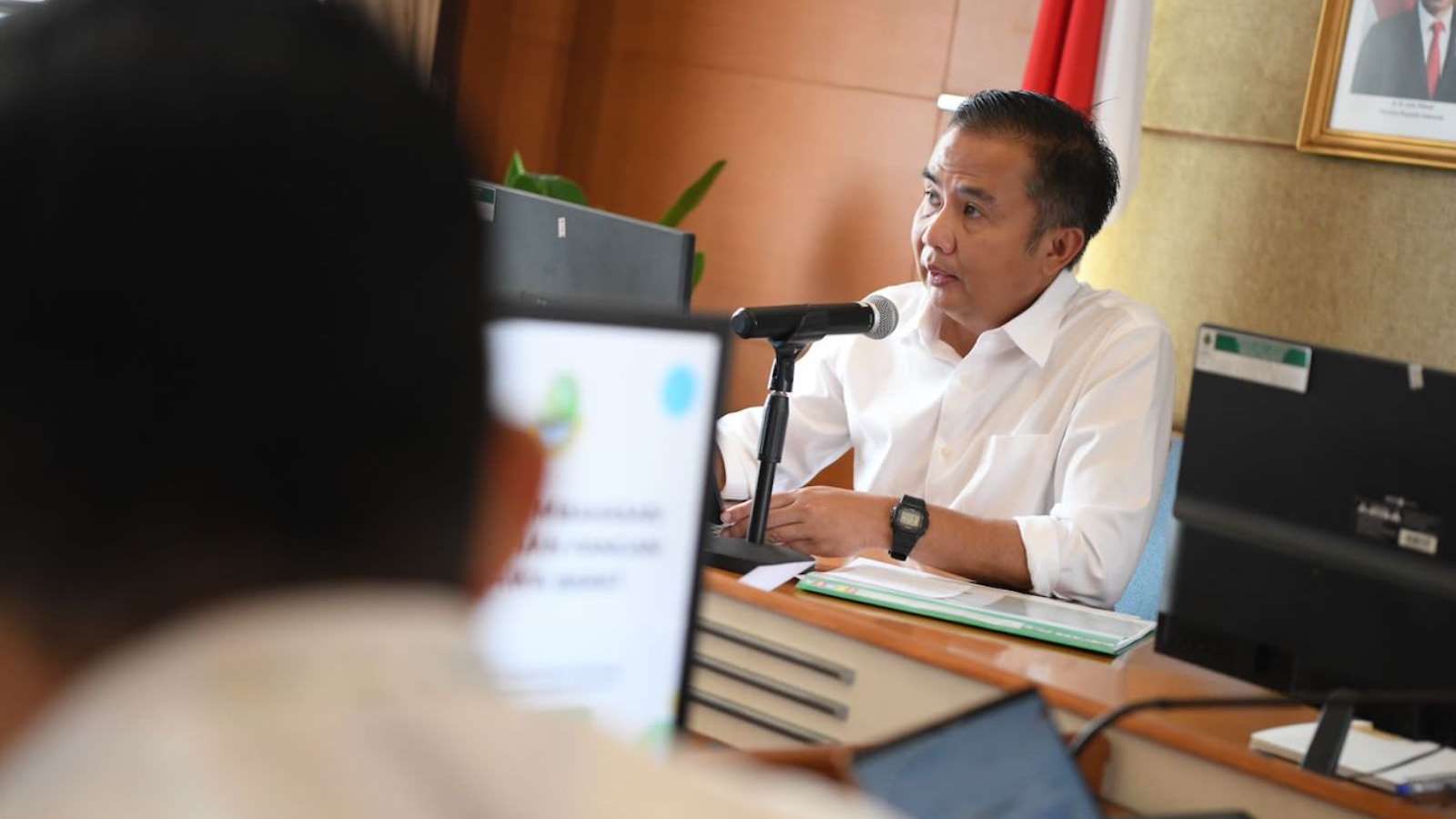 Bey Machmudin: Rice is Safe Until Eid