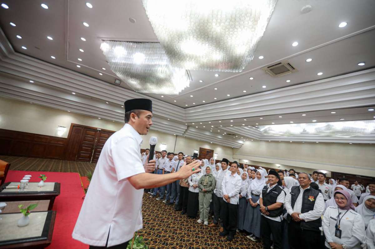 300 Students Attend Young Generation Political Education Kesbangpol