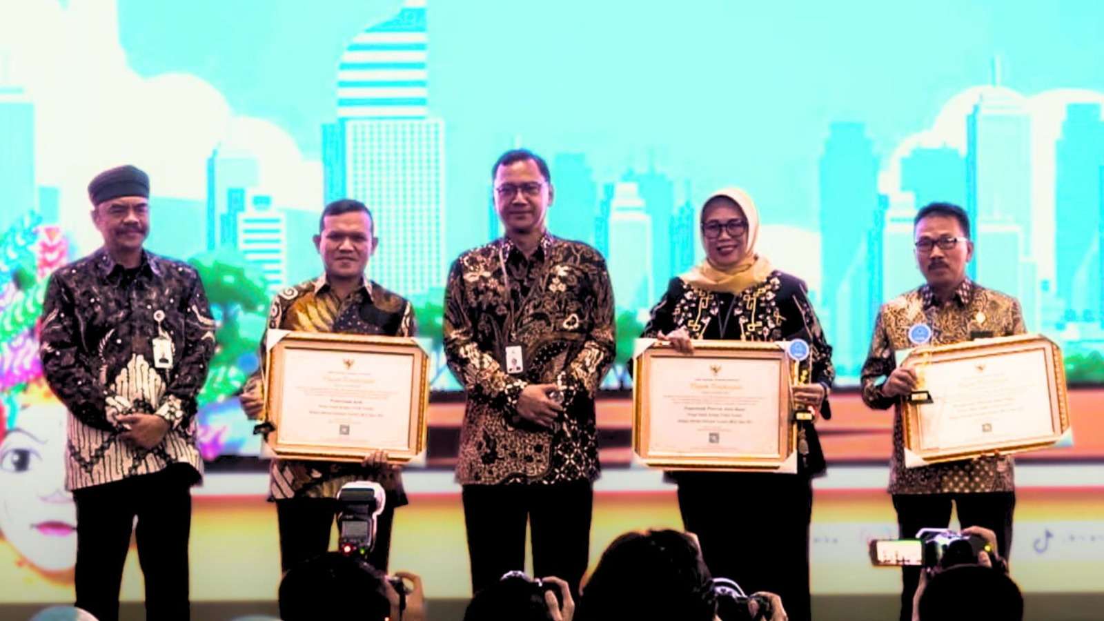 West Java Provincial Government Wins 2025 National Best Network Node Award