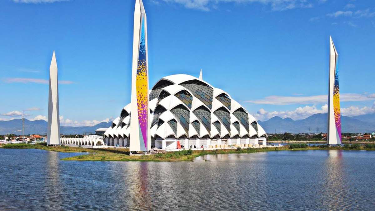 rtp online slot Jawa Barat Jadi Destinasi Wisata Ramah Muslim Terbaik Nasional