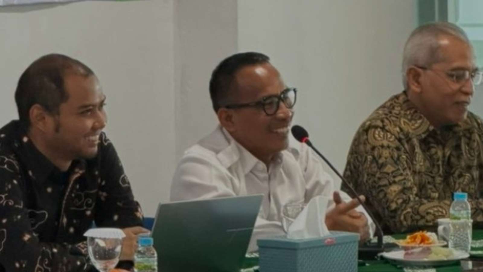The West Java Education Office Partners with 12 Private Higher Education Institutions (PTMA) to Help End Children's School Disability 