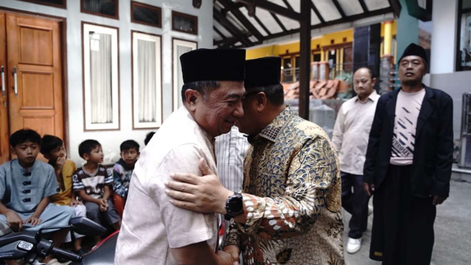 The Garut Regency Government is exploring cooperation with the Riau Islands Province to accelerate development and improve the Human Development Index (HDI).
