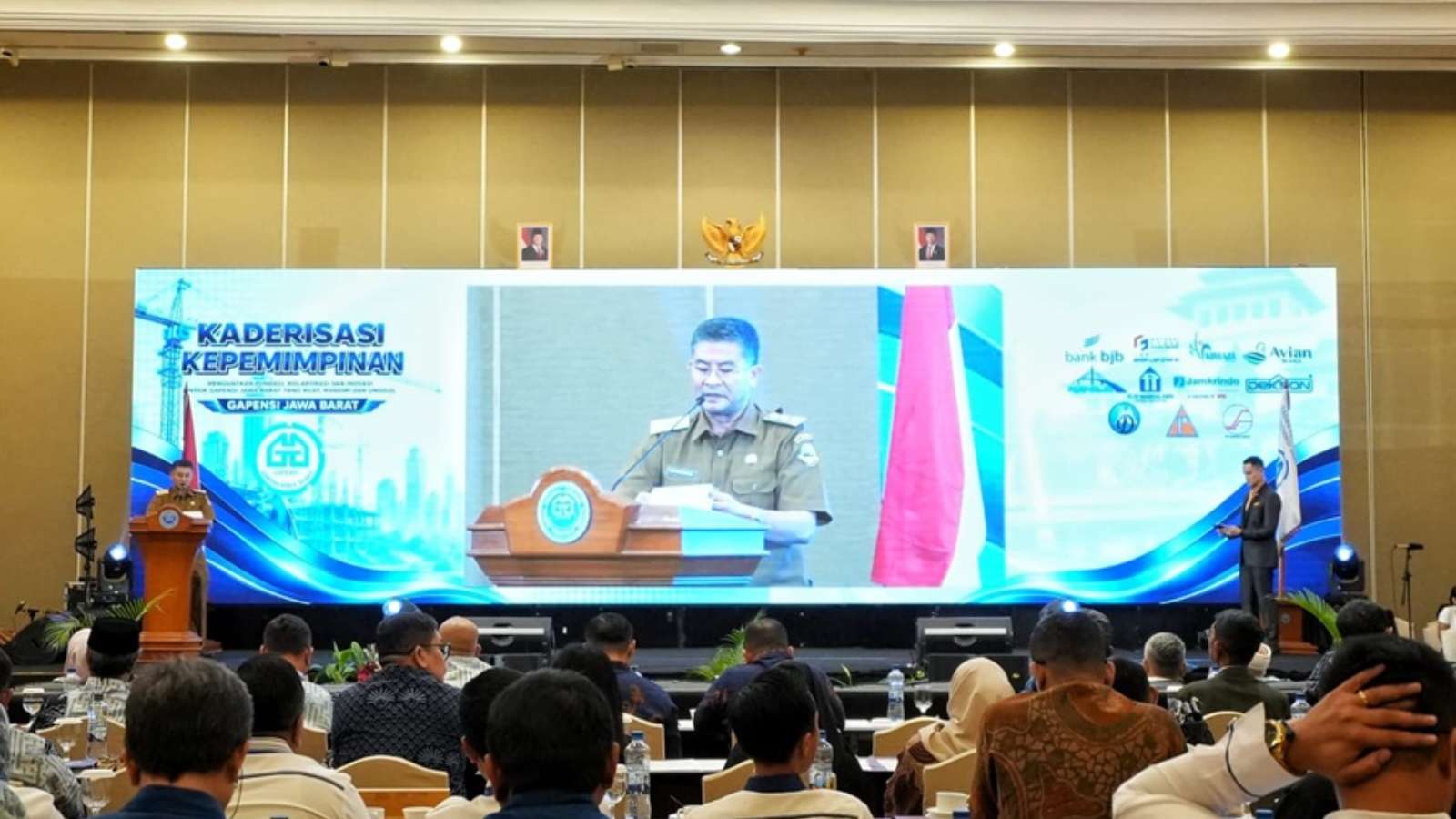 Deputy Governor Erwan Encourages Construction Service Providers to Be More Professional and Quality-Oriented 