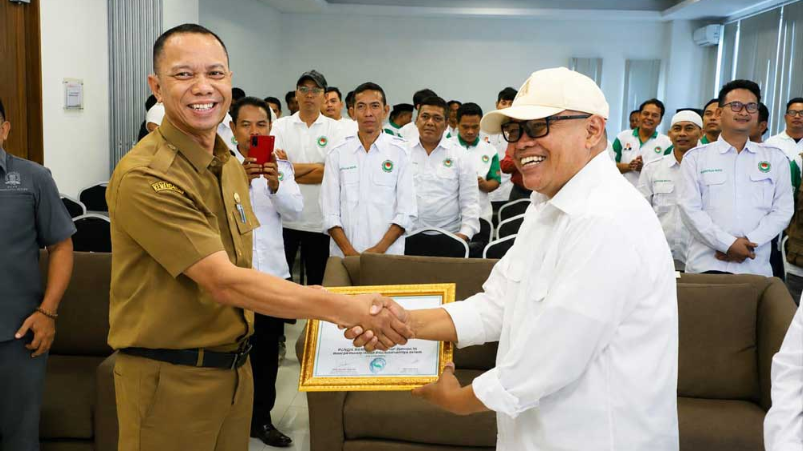 At the Bekasi Regency APPSI Regional Conference and Inauguration, the Regional Secretary Encourages the Revival of the People's Economy