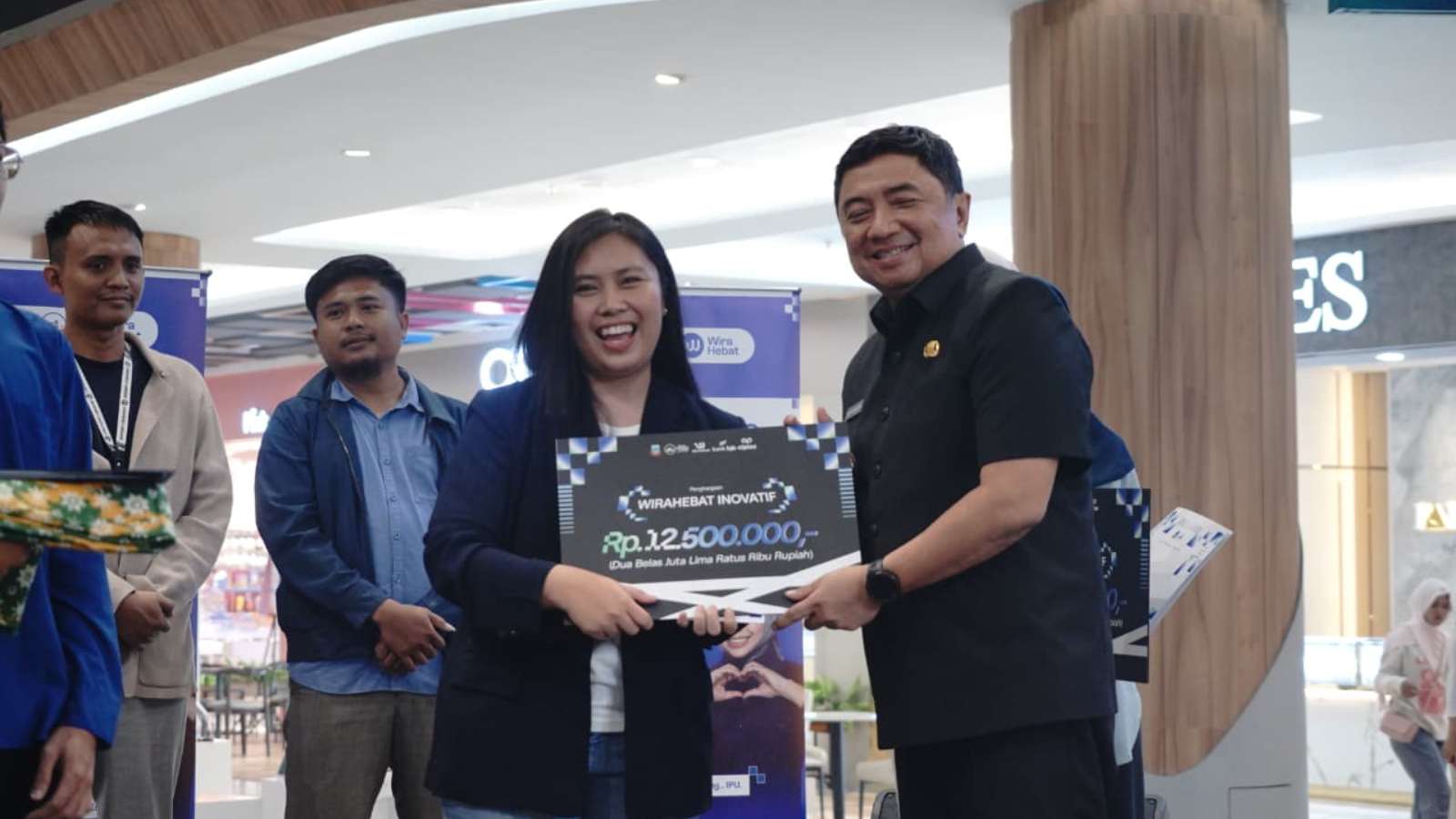 Strengthening a Resilient and Flexible MSME Ecosystem, the Garut Regent Attends the Inauguration of Wirahebat Batch 4