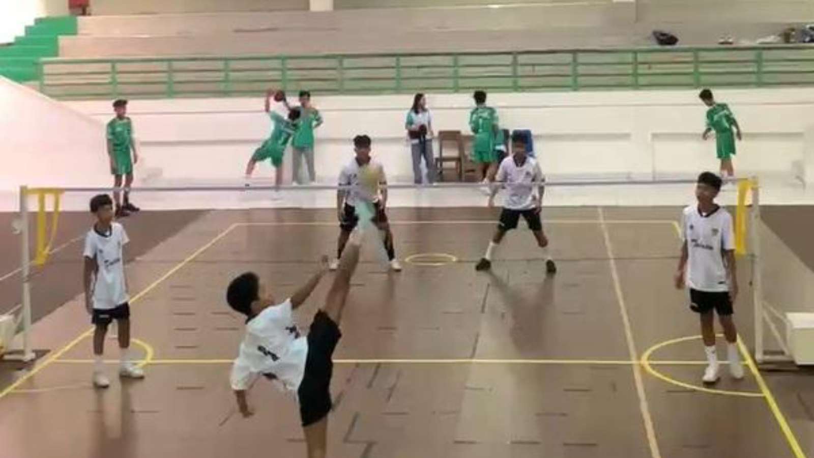 Sapu Bersih Dua Kemenangan, Tim Sepak Takraw Kota Bandung Lolos ke Popda Jabar