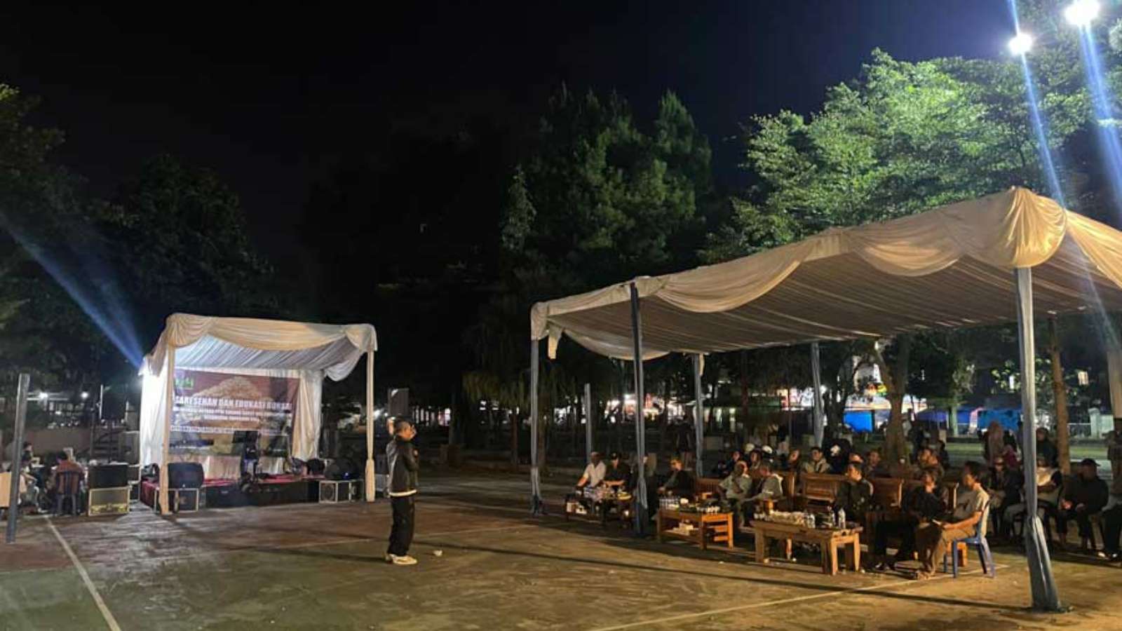 Tarogong Square is being prepared to become a comfortable, green public space that will stimulate the local economy.