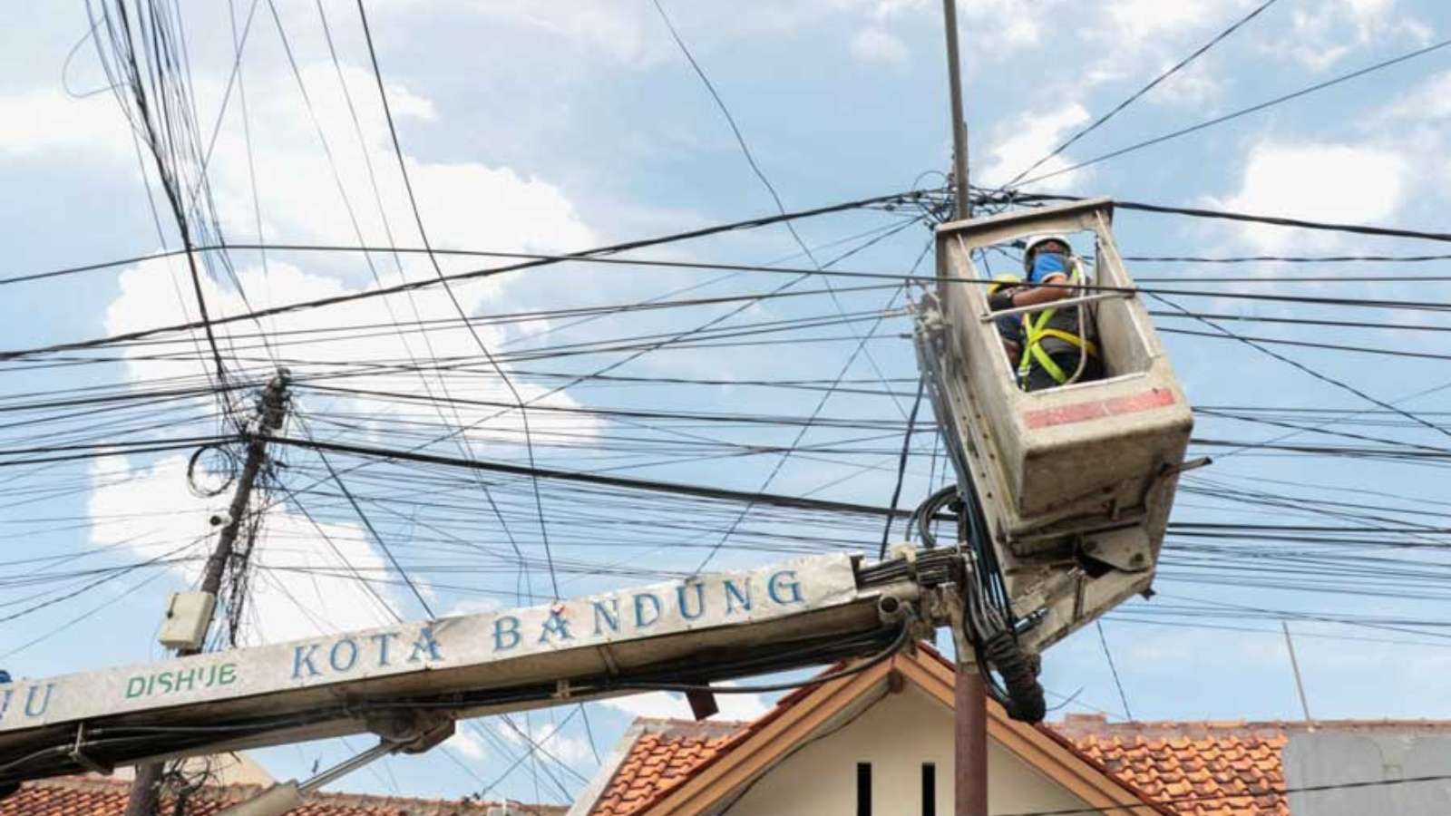 Pemkot Bandung Pastikan PJU Jadi Perhatian, Titik Rawan Kriminal akan Terang Bertahap