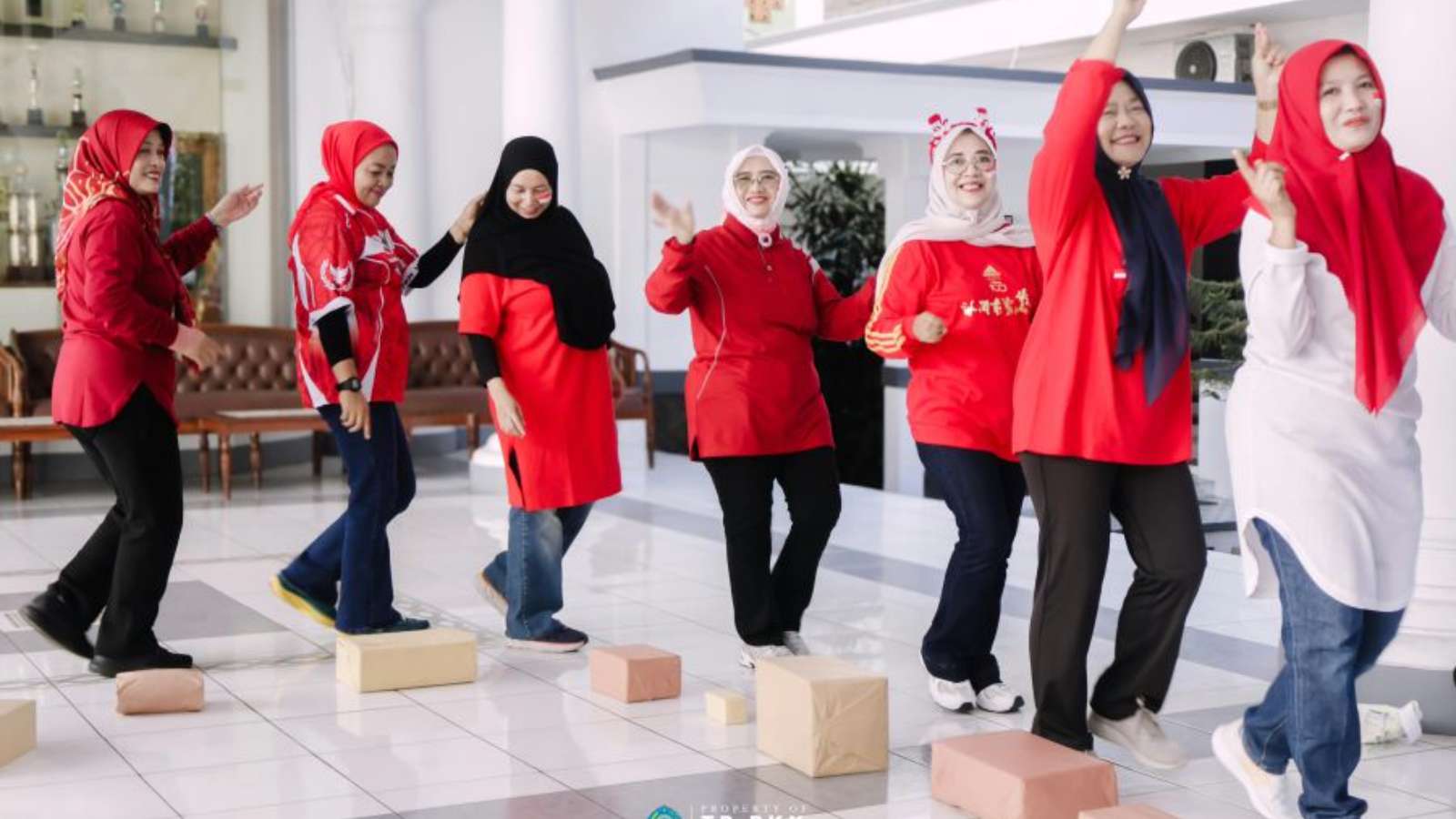 Celebrating the 81st Indonesian Independence Day, the Ciamis Family Welfare Movement (TP PKK) Strengthens Togetherness Through Sports and Program Evaluation