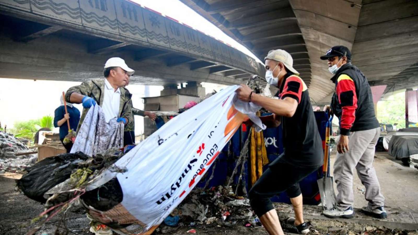 The Pasopati Bridge Underpass Must Be Clean, Regional Secretary Herman Encourages Waste Management from Upstream