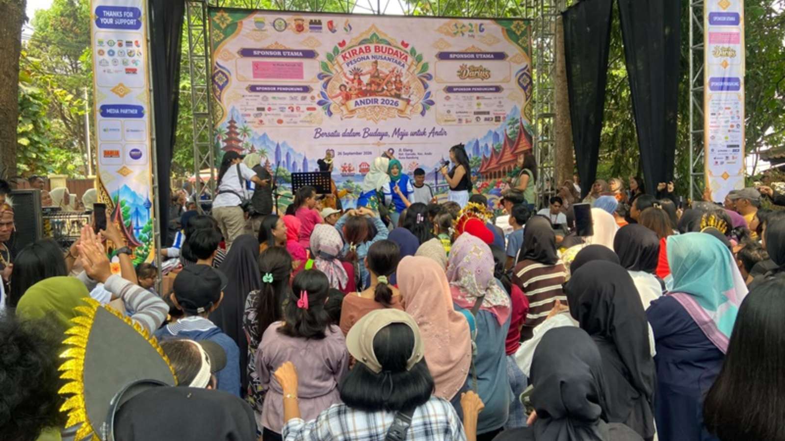 In the Indonesian Cultural Parade, Andir Brings Indonesia to the Heart of Bandung