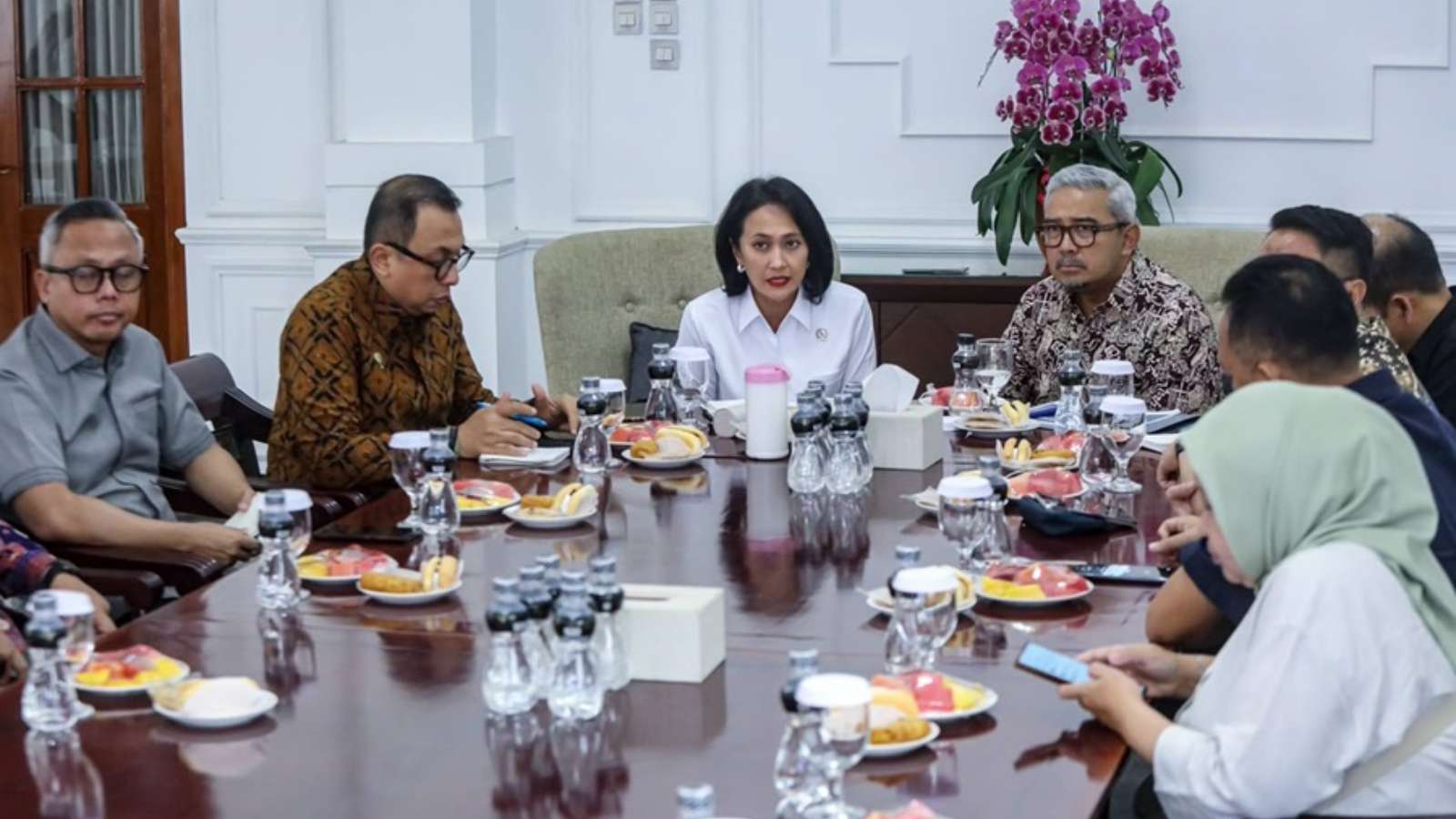 Bandung City Government Prepares Skilled Migrant Workers by Strengthening Vocational Education 